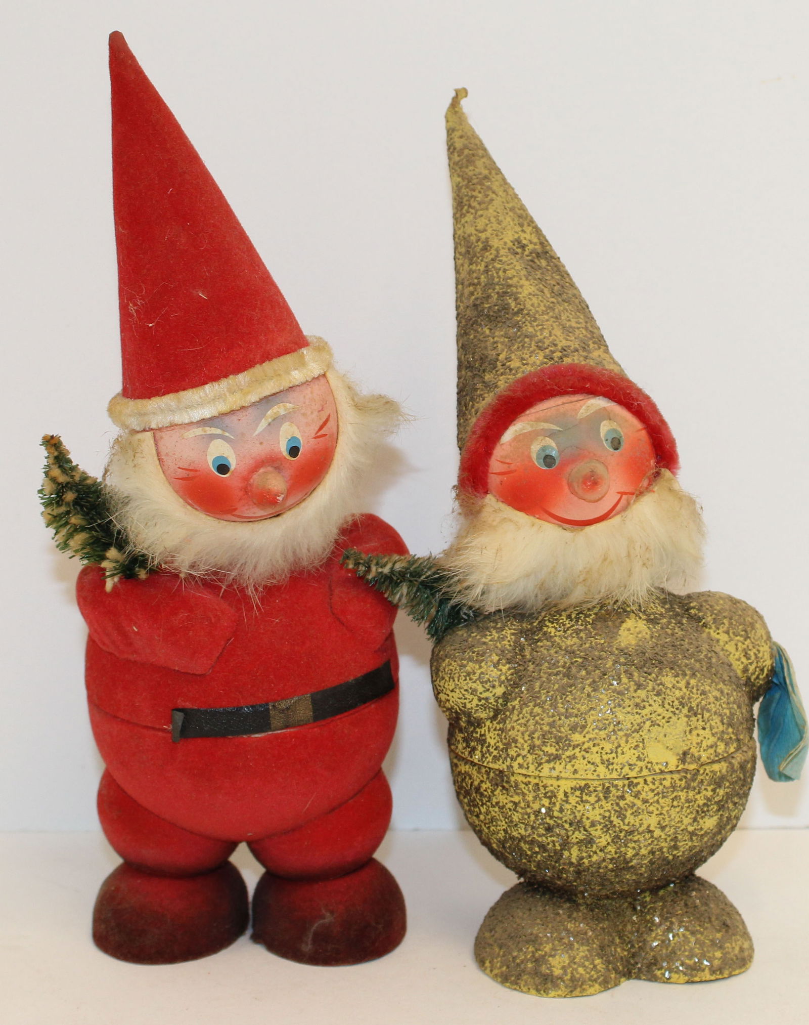 Lot of 2 vintage West Germany Santa bobble head candy containers (1 of 7)