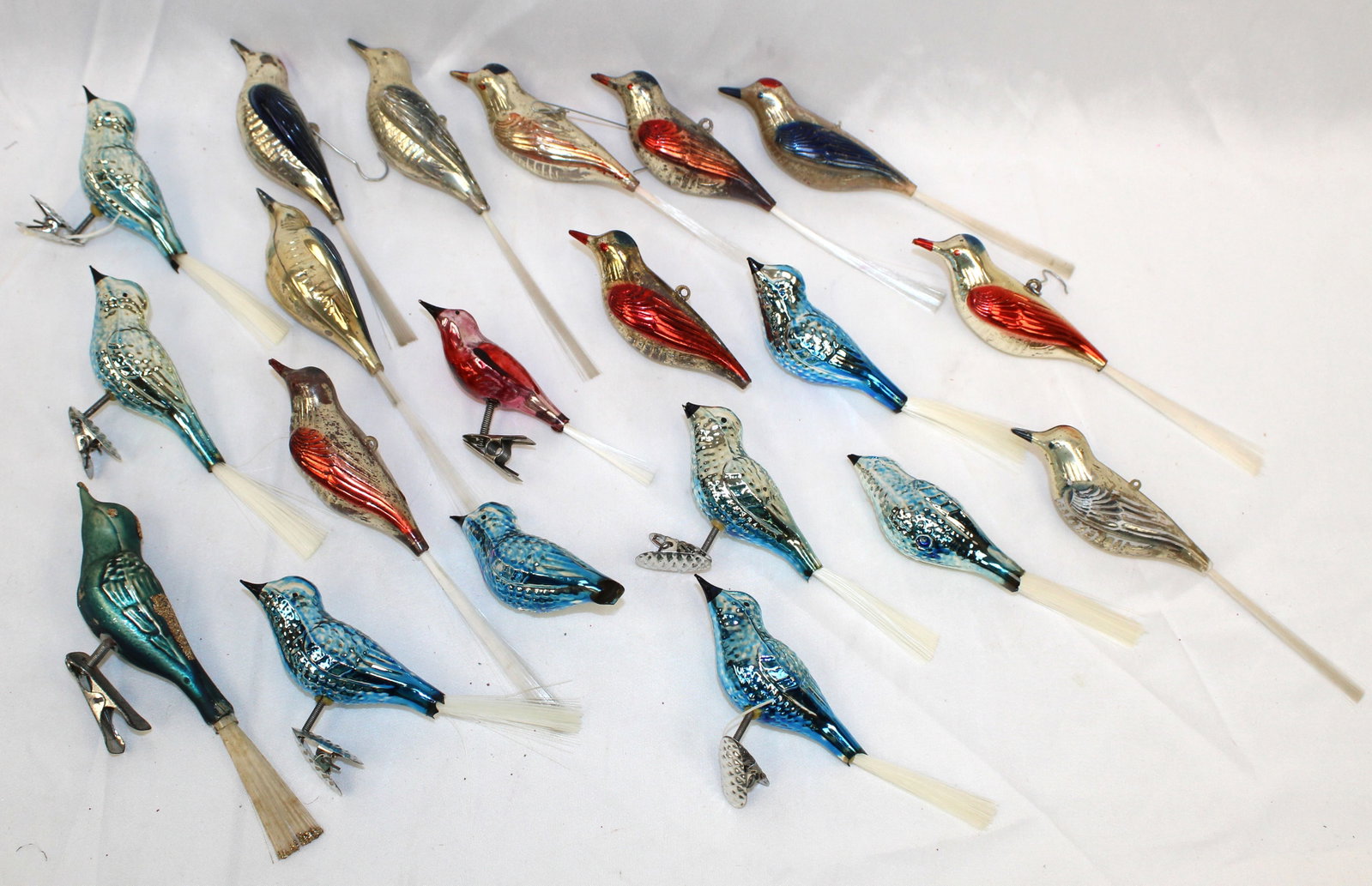 Lot of 20 antique glass bird w spun glass tails ornaments & tree clips: Lot of 20 antique glass bird w spun glass tails ornaments & tree clips