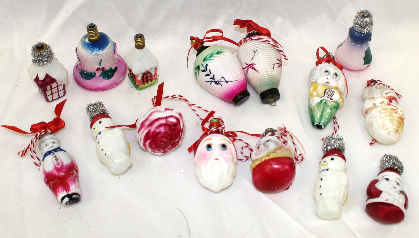 Lot of vintage glass Christmas lightbulbs: Lot of vintage glass Christmas lightbulbs