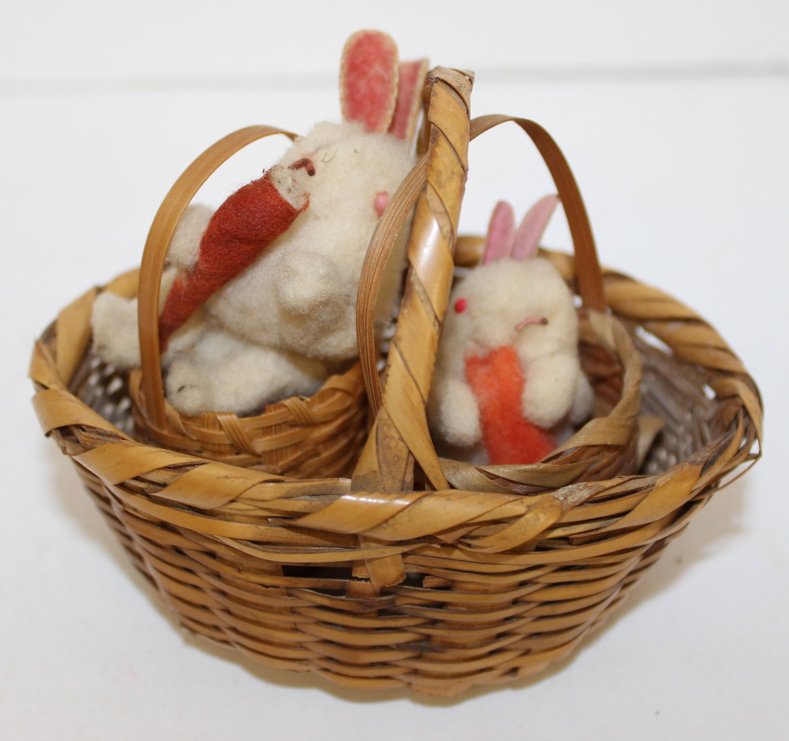 Vintage Easter lot of cotton bunnies in mini baskets: Vintage Easter lot of cotton bunnies in mini baskets