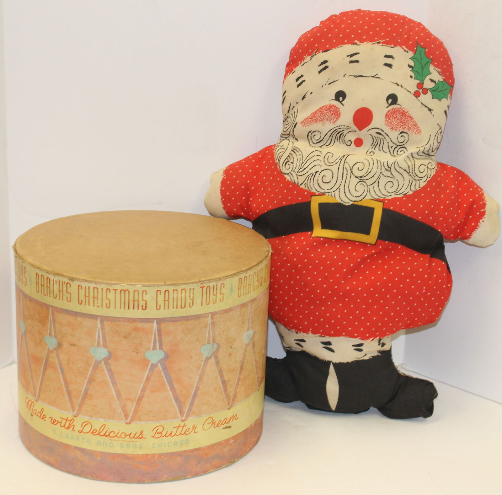 Vintage Christmas toy drum together with a stuffed Santa (1 of 11)