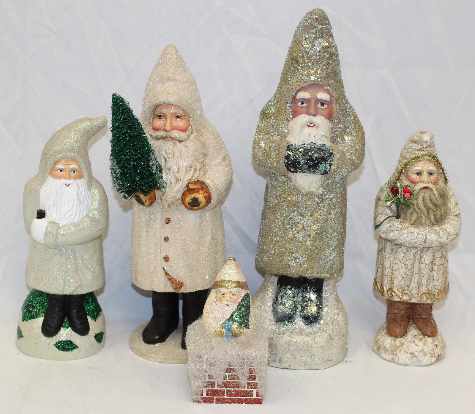 Lot of 5 contemporary Belsnickel type Santa's in white suits - 5 1/2" - 14" tall: Lot of 5 contemporary Belsnickel type Santa's in white suits - 5 1/2" - 14" tall