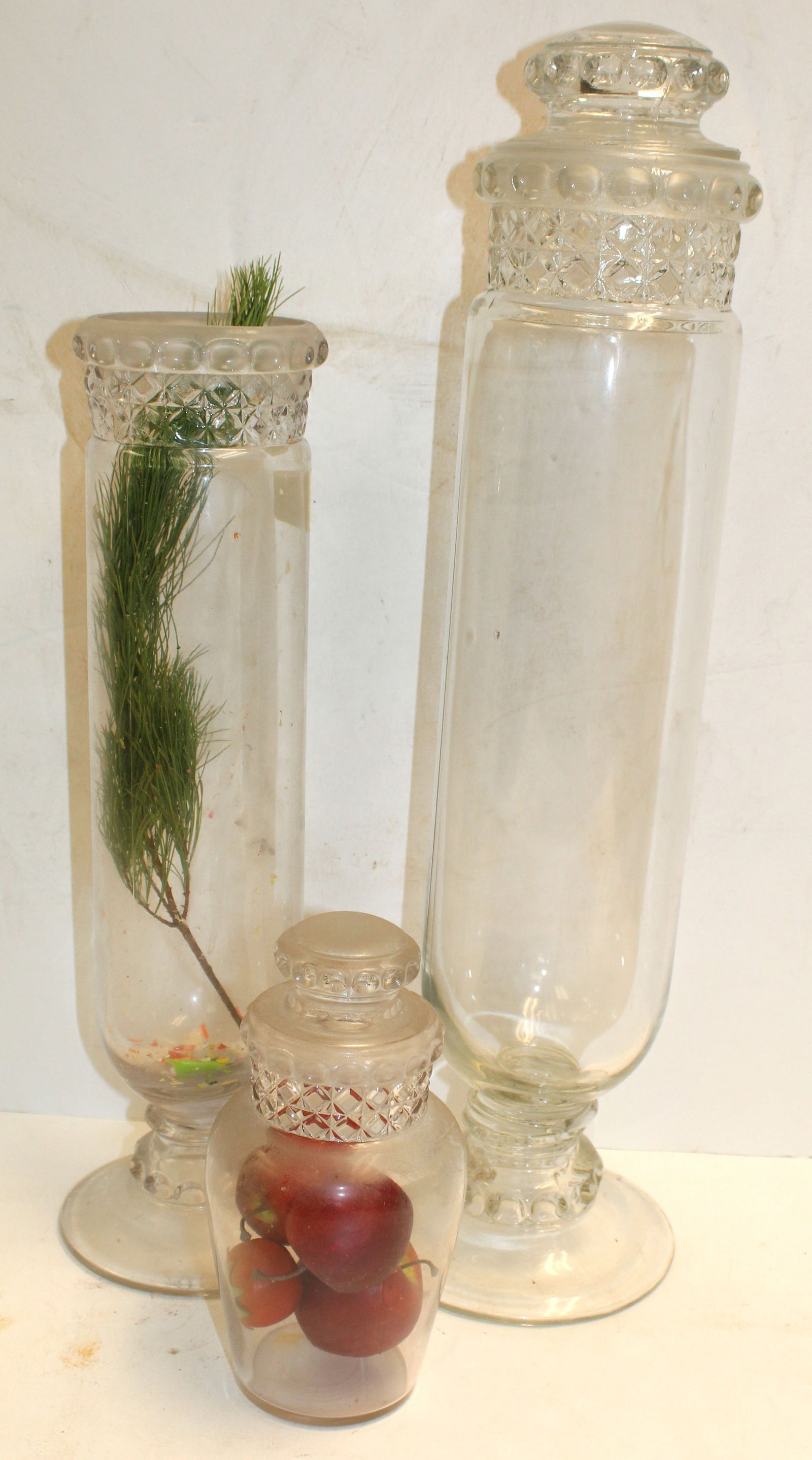Lot of 3 antique glass apothecary jars (1 missing lid) - 7 1/2", 16" & 19" tall: Lot of 3 antique glass apothecary jars (1 missing lid) - 7 1/2", 16" & 19" tall