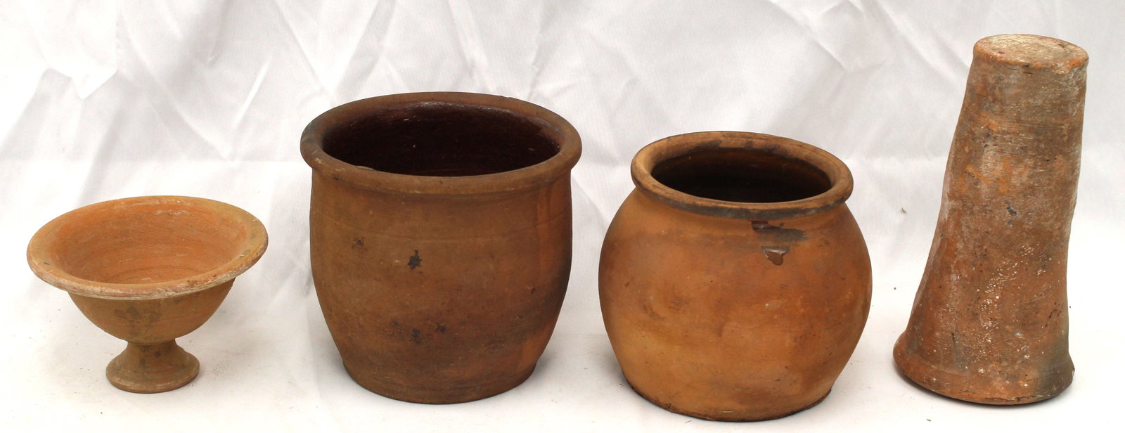 Antique redware lot incl 2 apple butter pots & a sugar cone - 4 1/2"x4 1/4" diam & 5" tall x 5 1/2": Antique redware lot incl 2 apple butter pots & a sugar cone - 4 1/2"x4 1/4" diam & 5" tall x 5 1/2" diam pots & 7" sugar mold