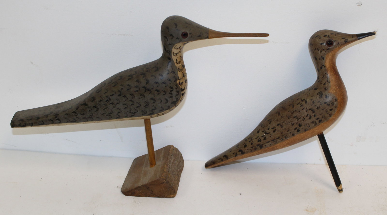 Lot of 2 carved wooden & painted shorebirds on stands - 1 w as found beak - 8 1/2" x12" & 9"x14": Lot of 2 carved wooden & painted shorebirds on stands - 1 w as found beak - 8 1/2" x12" & 9"x14" incl stands