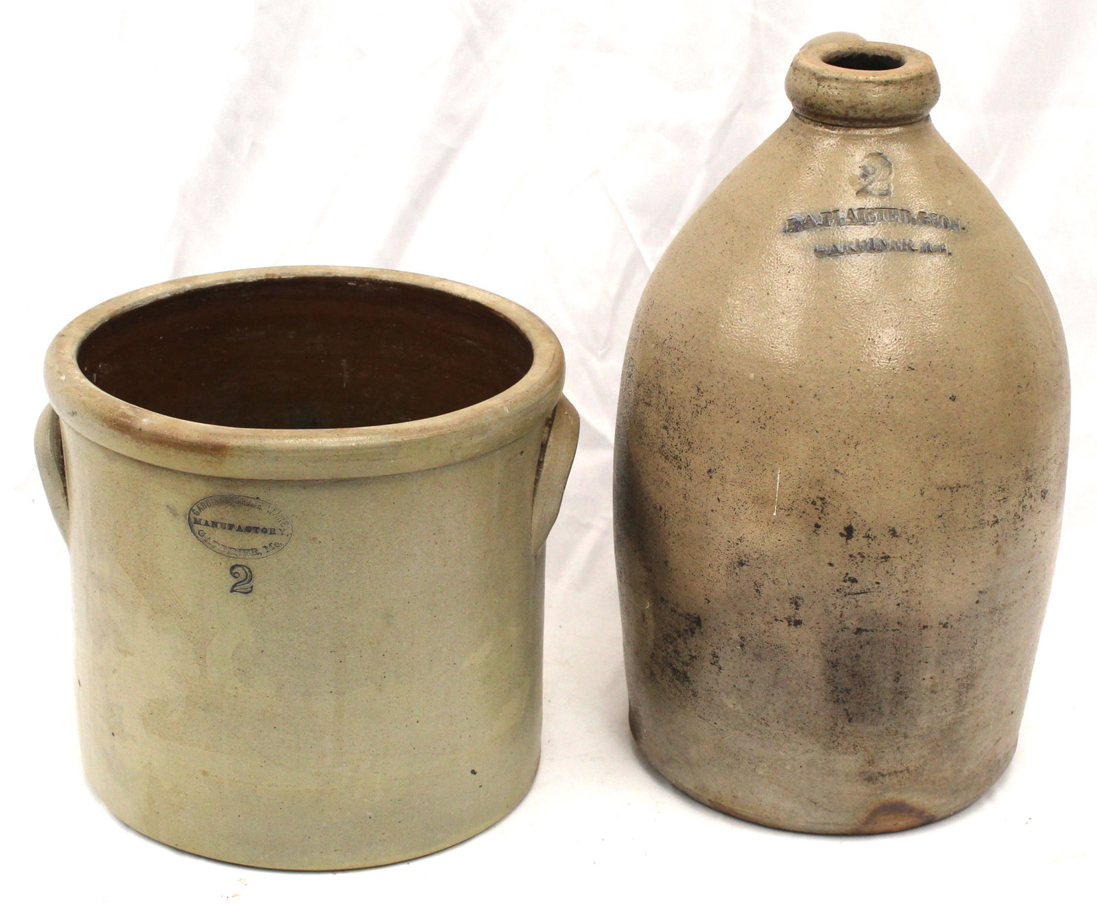 Lot of 2 stoneware items from Gardiner, ME incl F.A. Plaisted & Son 2 gal crock 9"x9 3/4" diam & 2: Lot of 2 stoneware items from Gardiner, ME incl F.A. Plaisted & Son 2 gal crock 9"x9 3/4" diam & 2 gal jug 15" tall