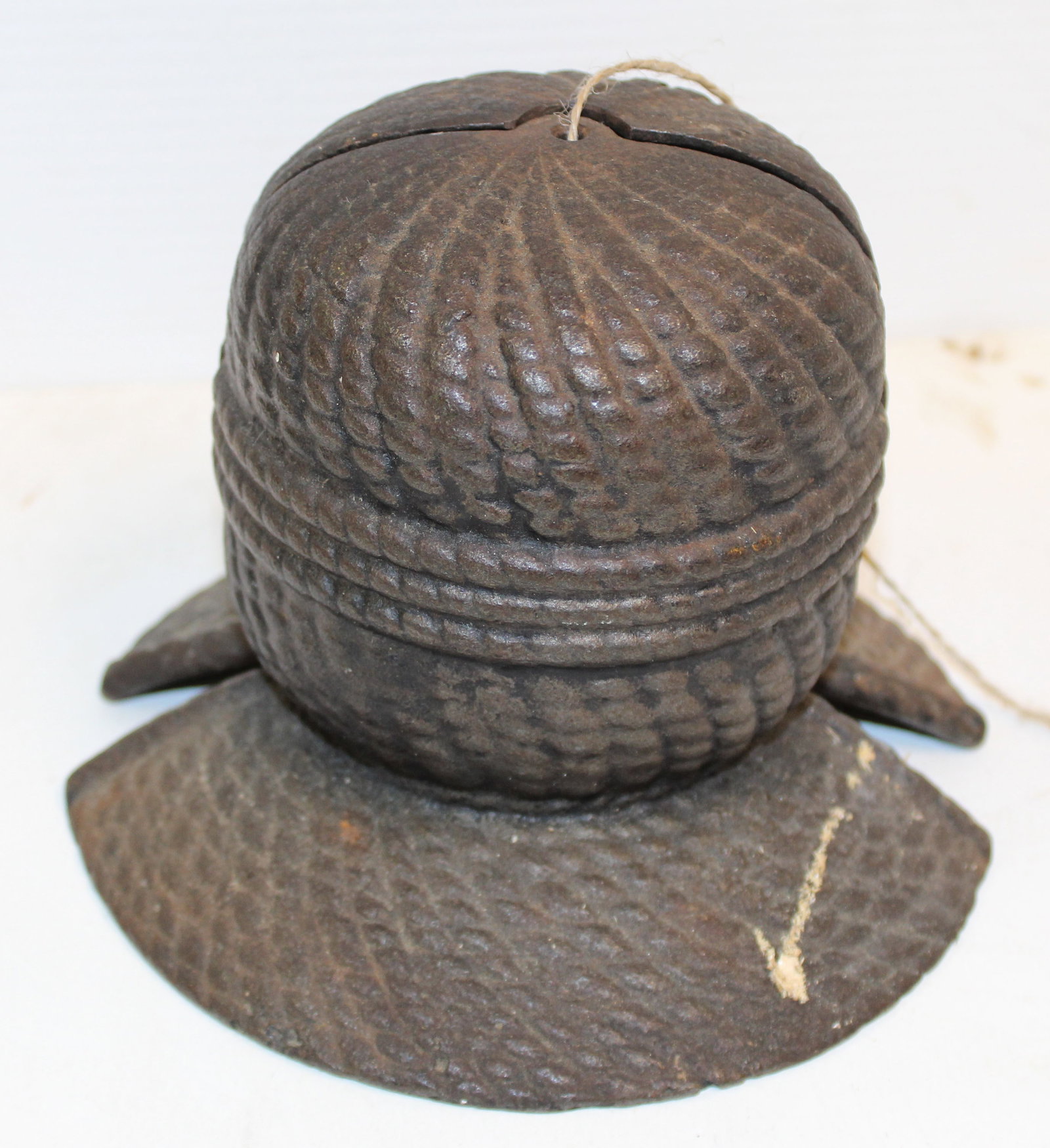 Antique cast iron string holder - 6" tall: Antique cast iron string holder - 6" tall