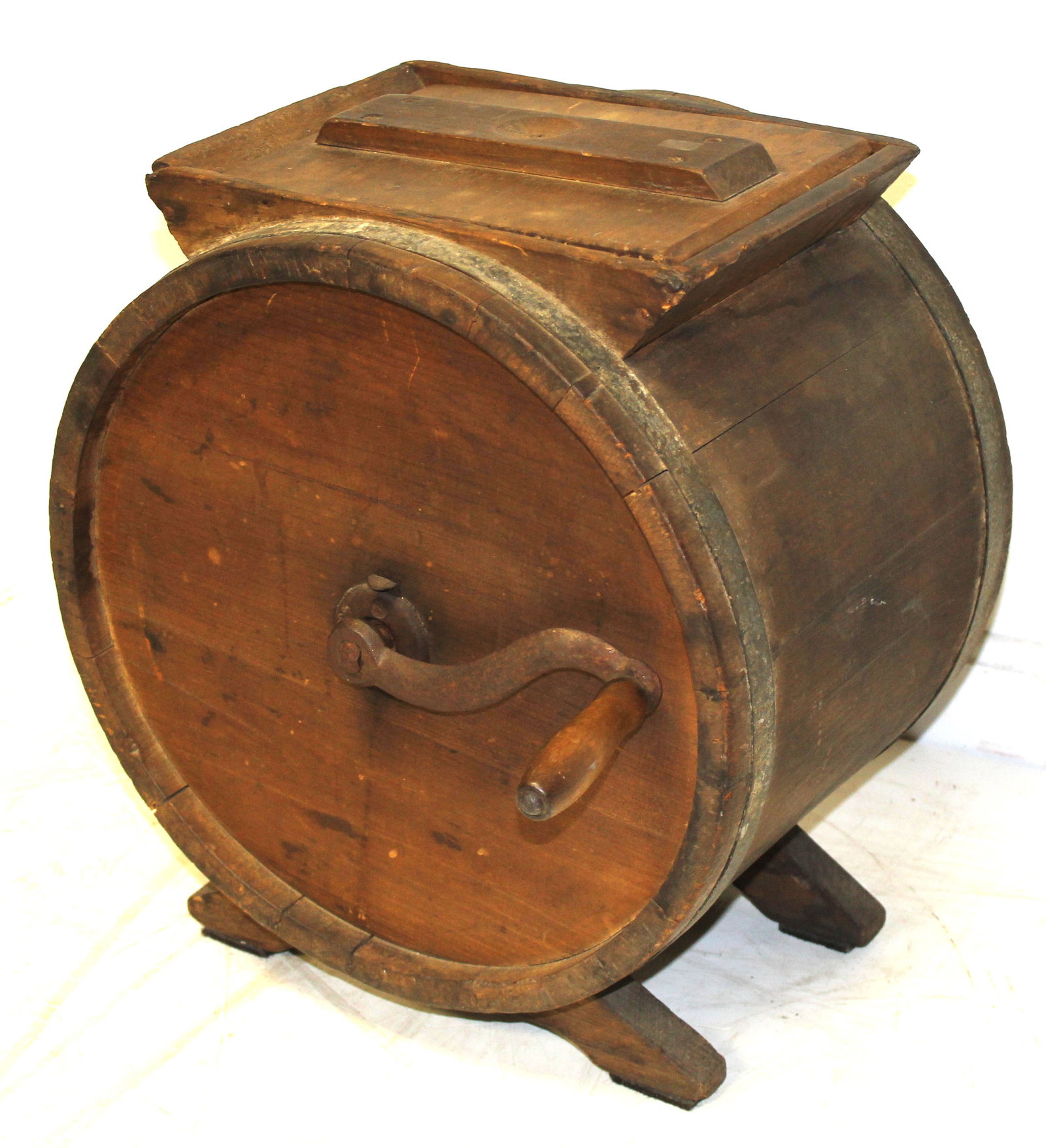 Antique wooden butter churn - 17" tall x 15" wide: Antique wooden butter churn - 17" tall x 15" wide