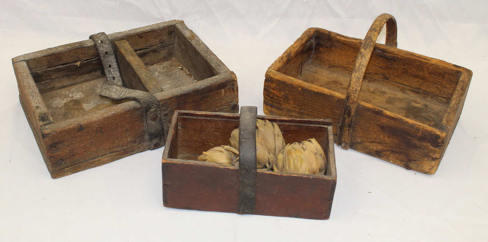 Lot of 3 primitive wooden totes - 2 w leather handles - 9 1/2"x5"x4"; 12"x8"x4" & 13"x9 1/2"x4": Lot of 3 primitive wooden totes - 2 w leather handles - 9 1/2"x5"x4"; 12"x8"x4" & 13"x9 1/2"x4"