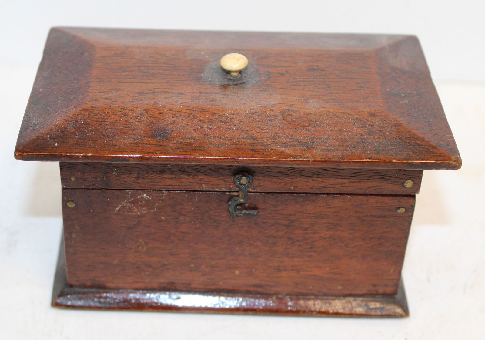 Small wooden valuables/spice box filled with bone tiles w etched letters - 3" tall x 5 1/2" x 3 1/2": Small wooden valuables/spice box filled with bone tiles w etched letters - 3" tall x 5 1/2" x 3 1/2"