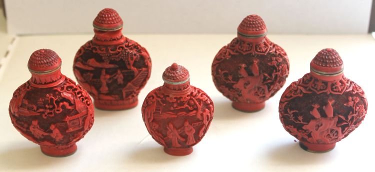 5 Chinese carved cinnabar snuff bottles - 2 1/2": 5 Chinese carved cinnabar snuff bottles - 2 1/2"