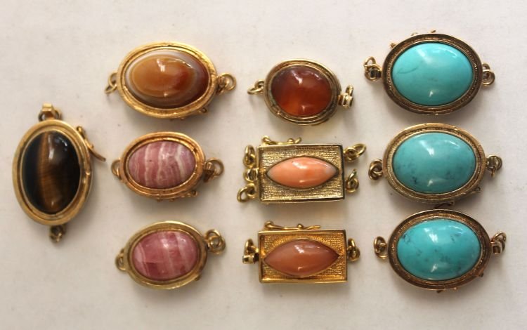 approx 10 Chinese scarab cabuchons for making a br: approx 10 Chinese scarab cabuchons for making a bracelet incl carnelian, tiger eye, coral & turquoise - 1/2" - 1"