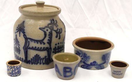 Lot of 5 contemporary stoneware items w cobalt dec incl covered jar & small bowls