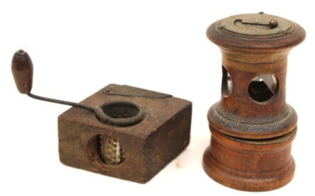 Lot of 2 small nutmeg graters