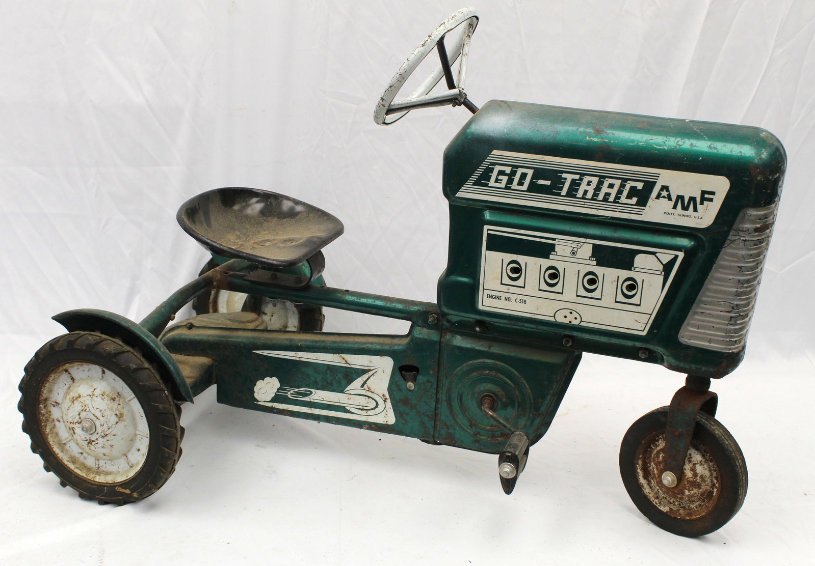 AMF Go-Trac ride 'em to tractor: AMF Go-Trac ride 'em to tractor