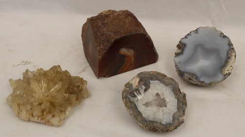 Lot of 4 decorative rocks incl geode & crystal