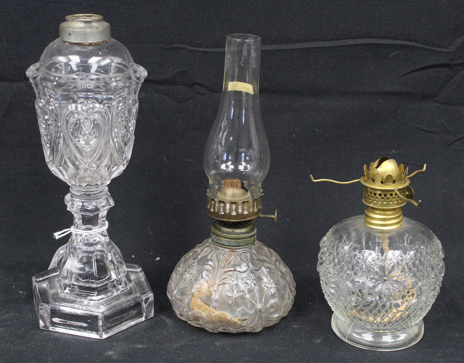 Lot of 3 clear glass small kerosene lamps (1 of 4)