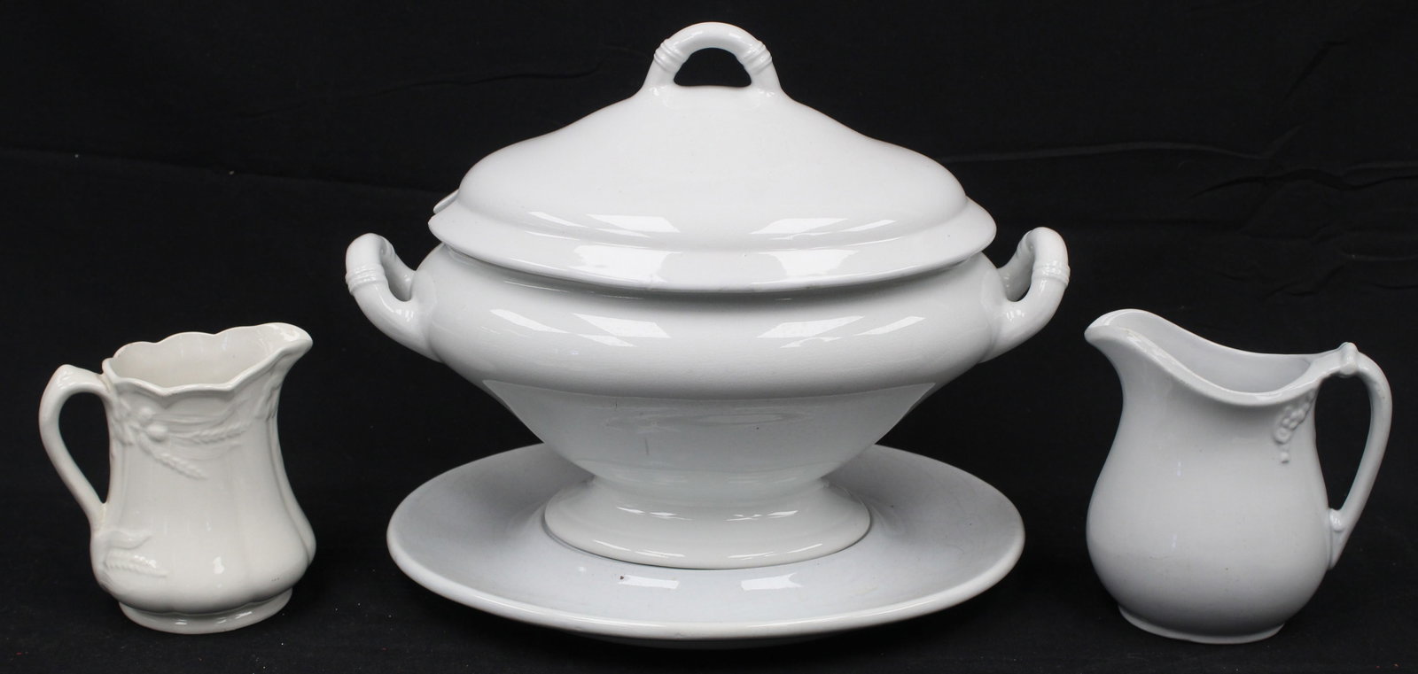 Lot of 3 pieces of ironstone incl covered tureen w undertray & 2 pitchers: Lot of 3 pieces of ironstone incl covered tureen w undertray & 2 pitchers