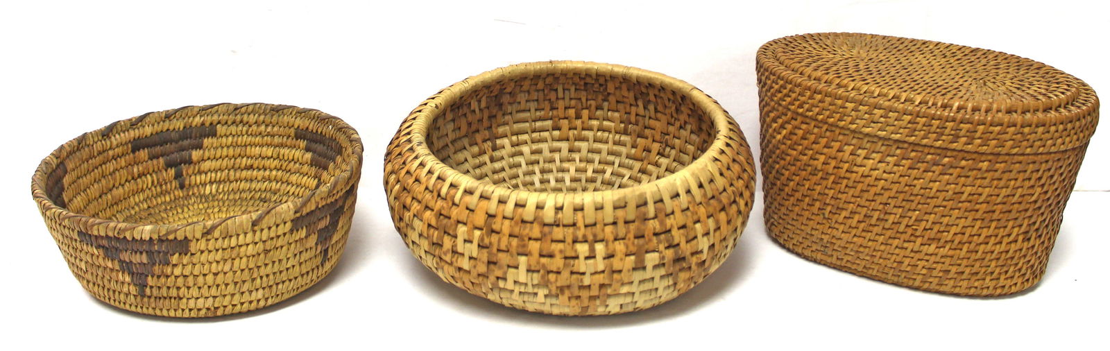 Lot of 3 Native American baskets - covered oval 5" tall x 8 1/2"; 8" & 9" diam (1 of 12)