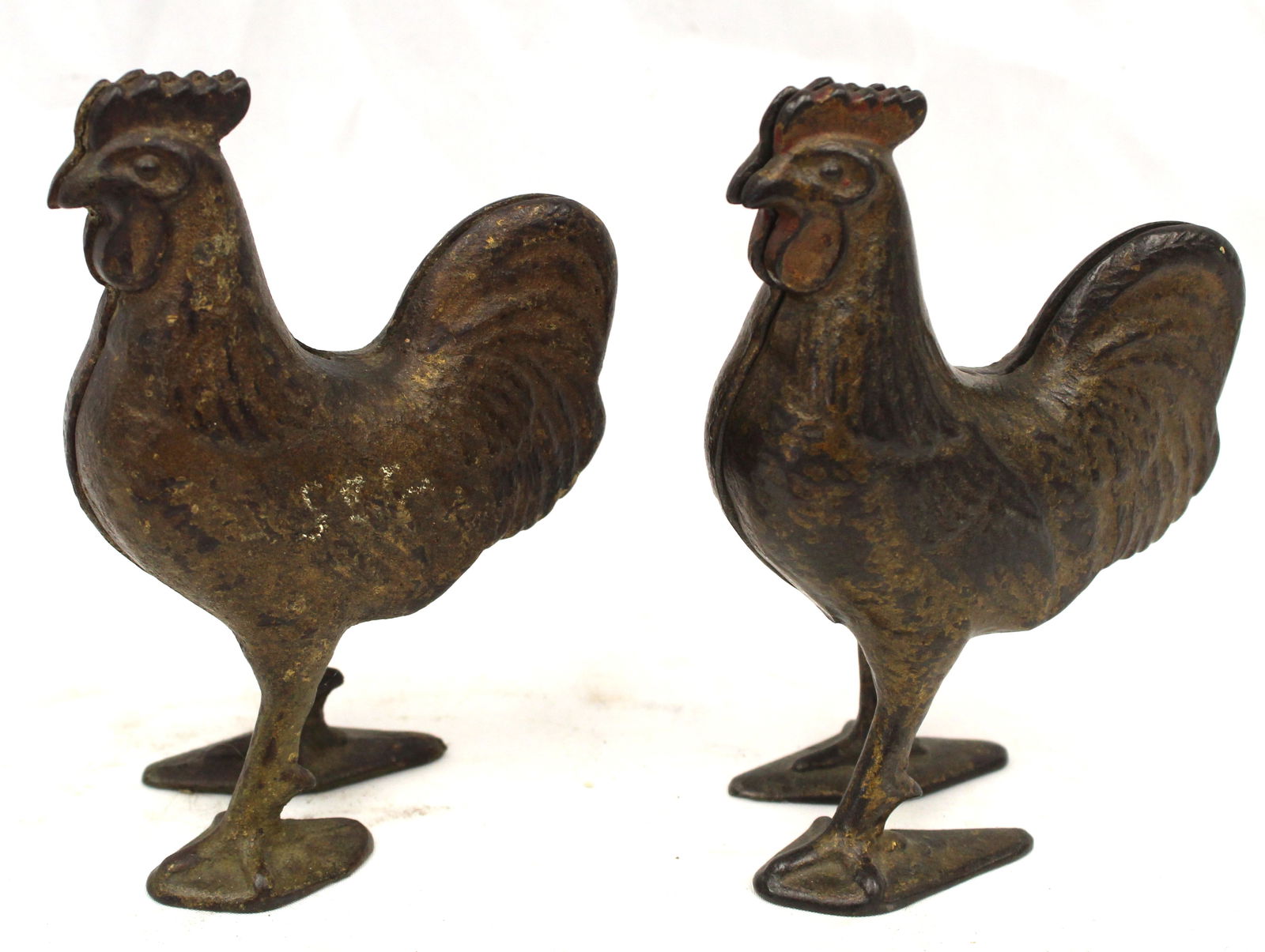 Pair of cast iron rooster still banks - 5" tall (1 of 4)