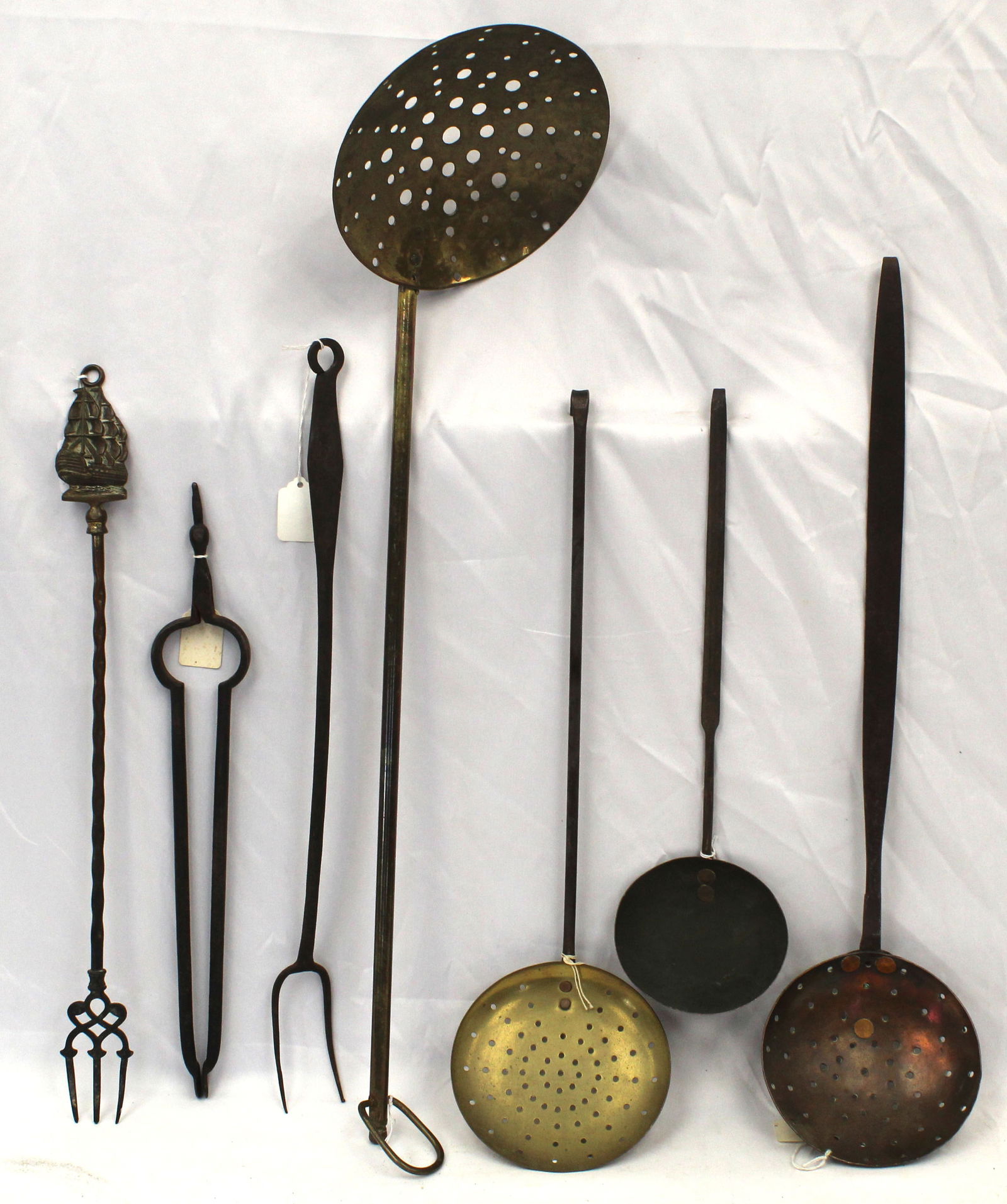 Lot of 7 antique fireplace/kitchen tools incl tongs, forks & slotted spoons/ladles (1 of 5)