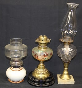 Lot of 3 antique kerosene lamps