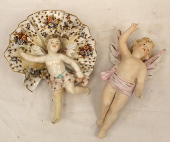 Lot of 2 Meissen putti