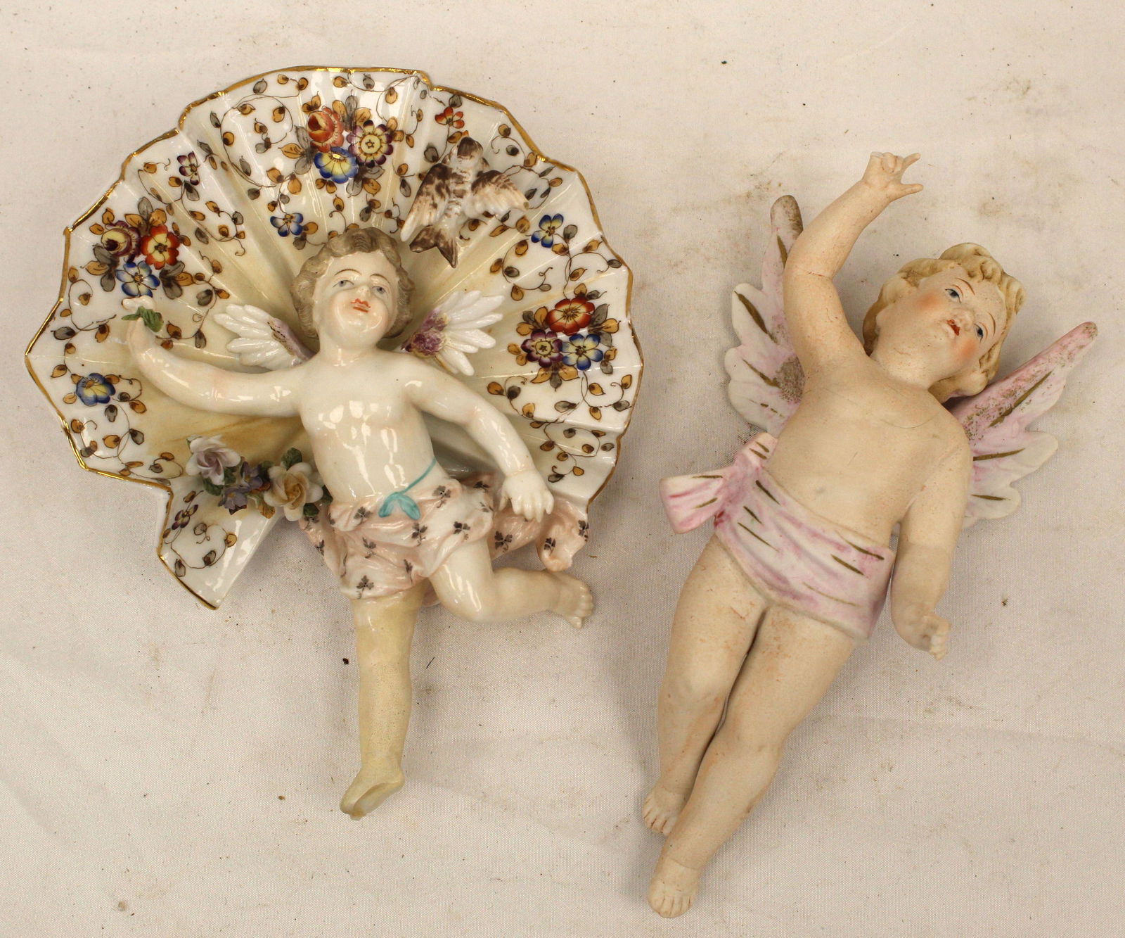 Lot of 2 Meissen putti (1 of 5)