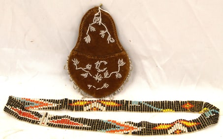 Lot of 2 Native American beaded items - wall pocket & belt/necklace
