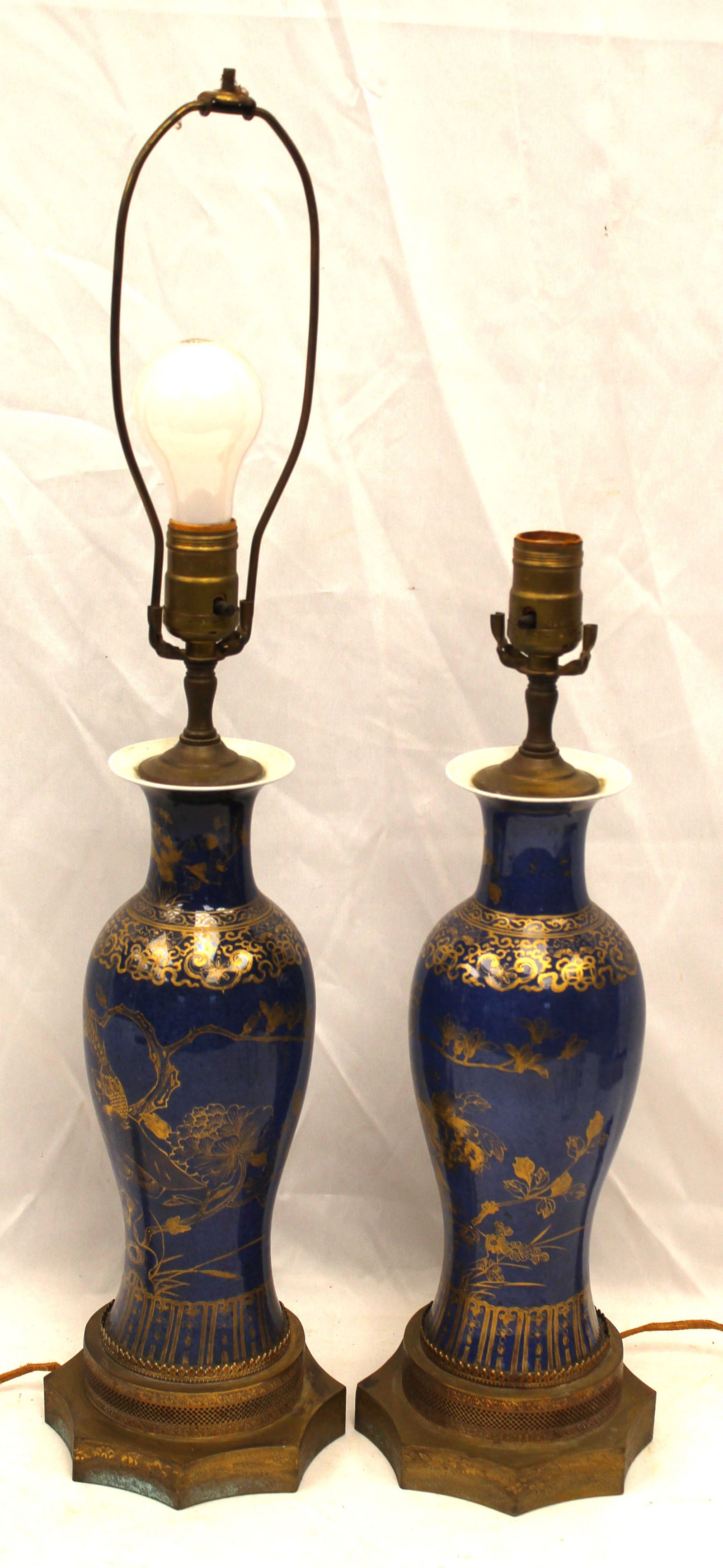 Pair of blue & gold decorated Asian table lamps (1 of 4)