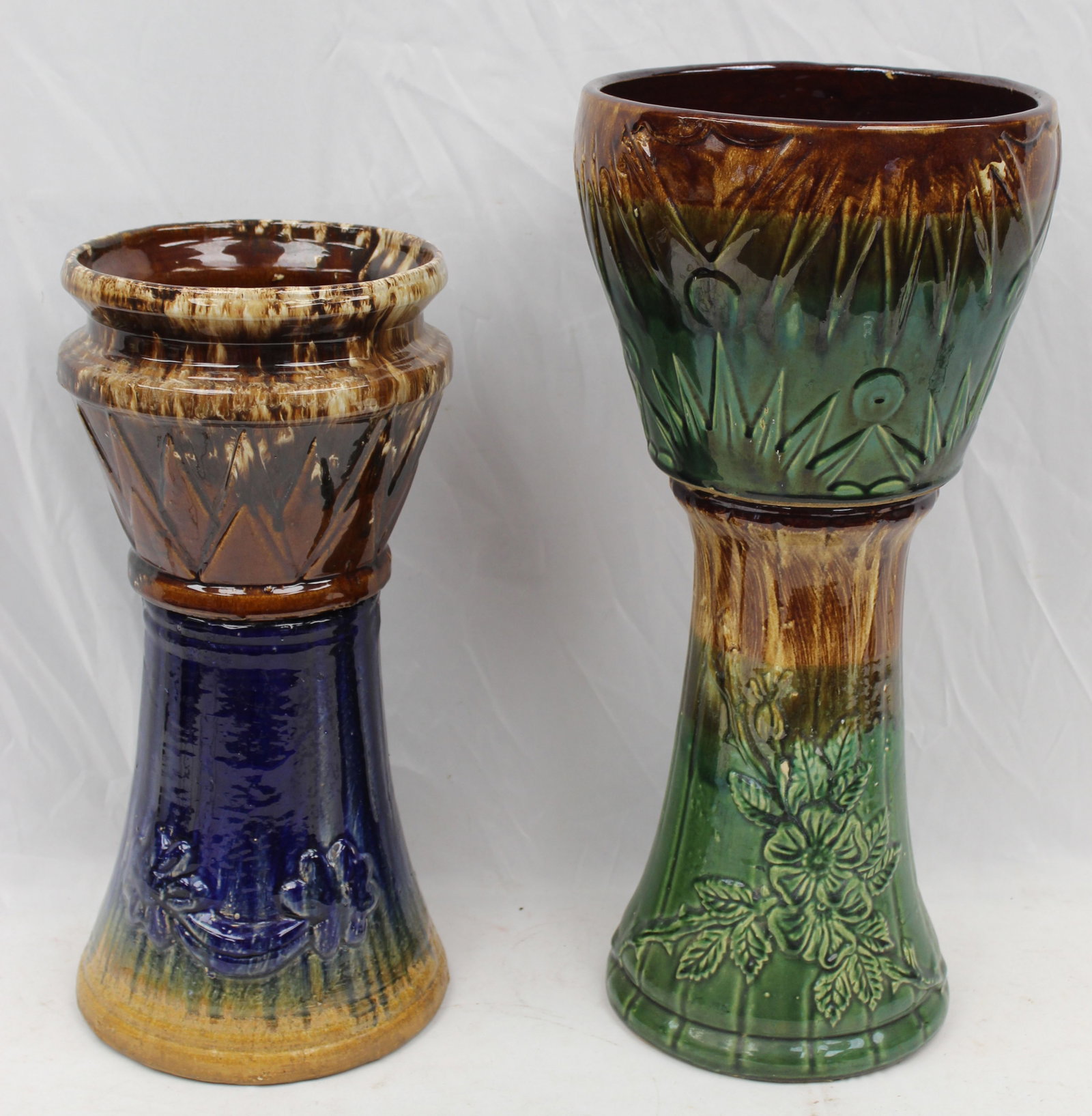Art Pottery pedestal & jardinere (unmatched but complimentary): Art Pottery pedestal & jardinere (unmatched but complimentary)