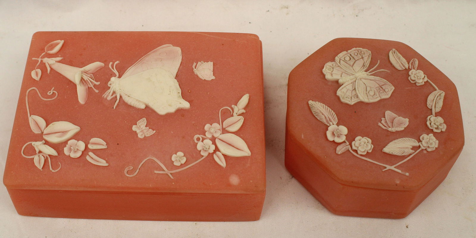 Lot of 2 vintage pink incolay dresser boxes (1 of 4)