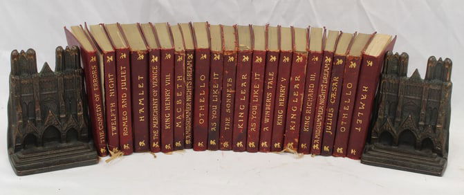 Collection of leatherbound Shakespeare books incl Hamlet, Othello, King Lear, etc - some duplicates