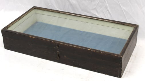 Table top lift top display case