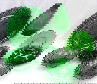 Lot of 14 pieces of dark green glass incl bowls, plates, vase & charger