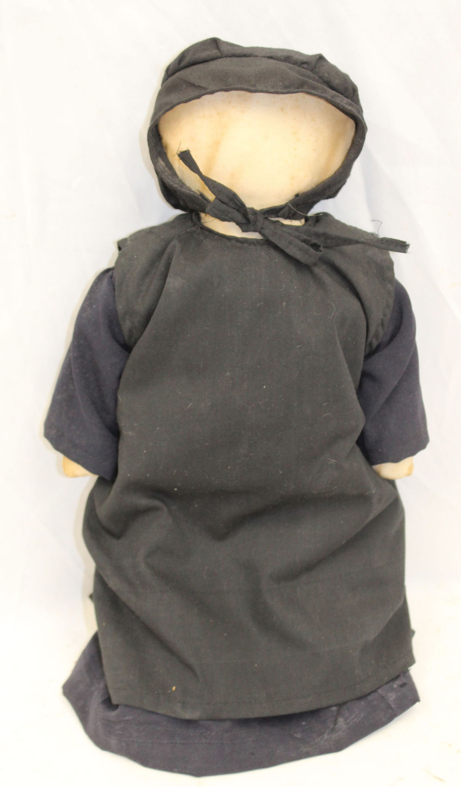 Early 20thC Amish doll w granny note & many layered clothing - 16 1/4" tall (1 of 5)