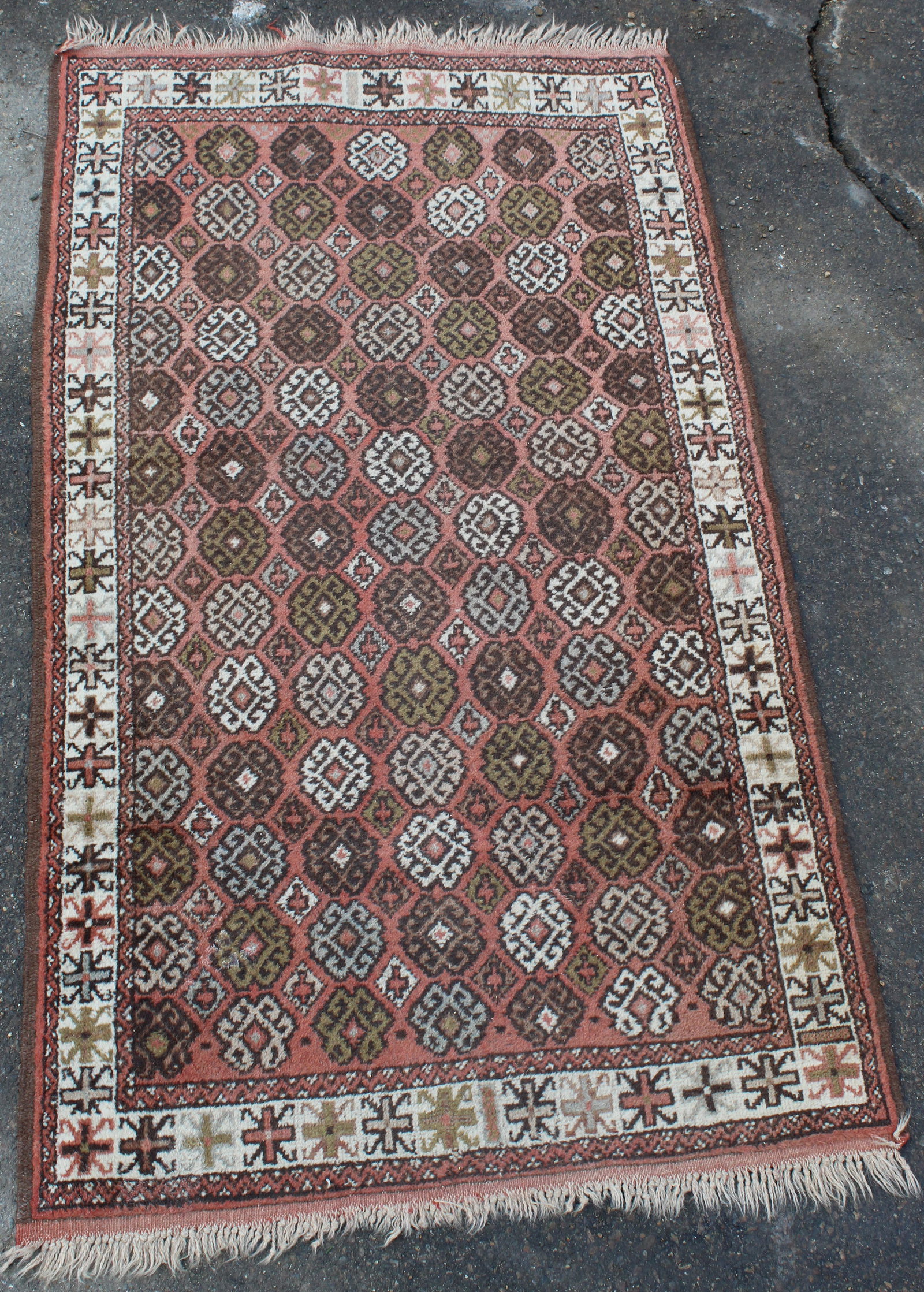 Oriental area rug - 3'7"x6'3": Oriental area rug - 3'7"x6'3"