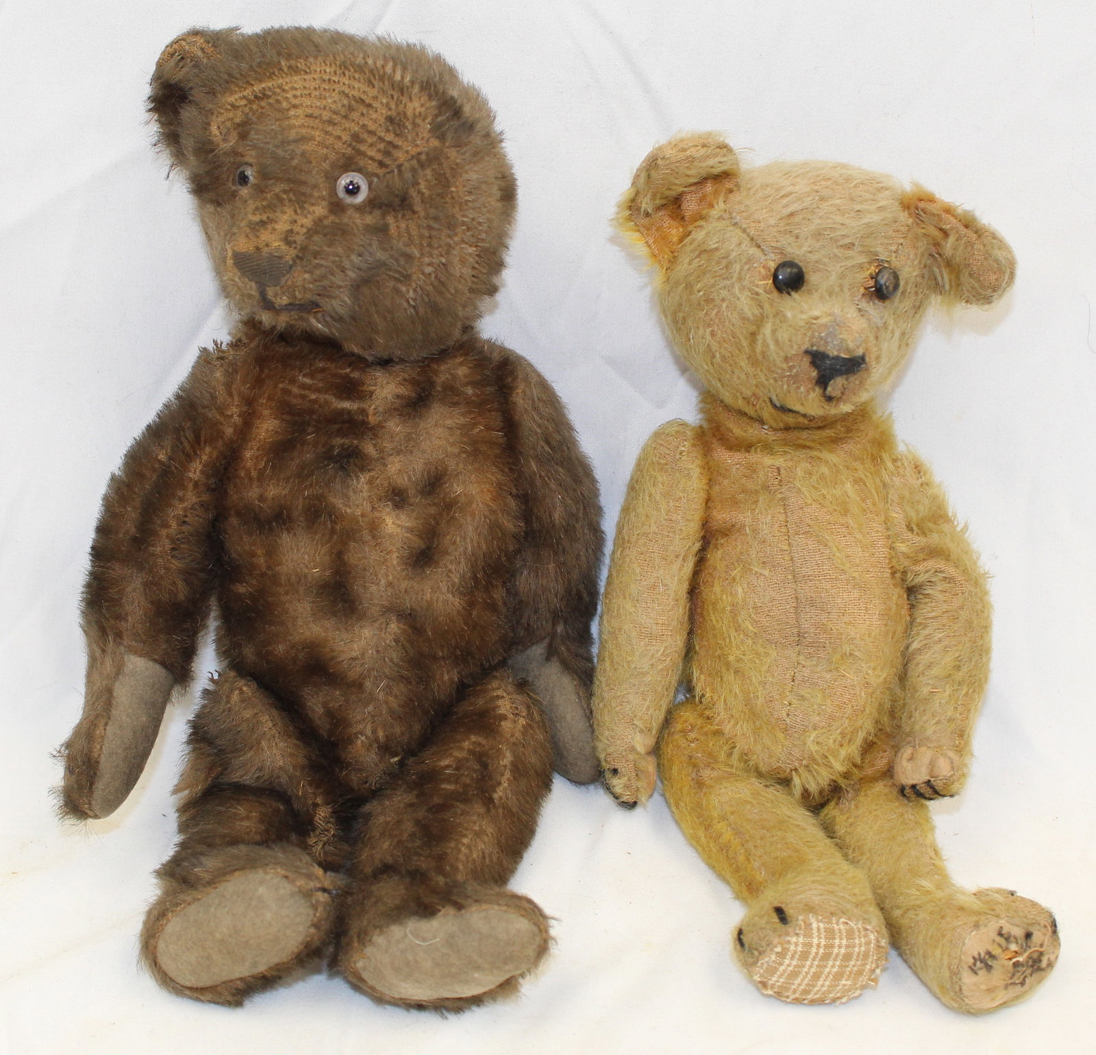 Lot of 2 small antique jointed Mohair teddy bears - well loved - 10" & 11" tall (1 of 6)