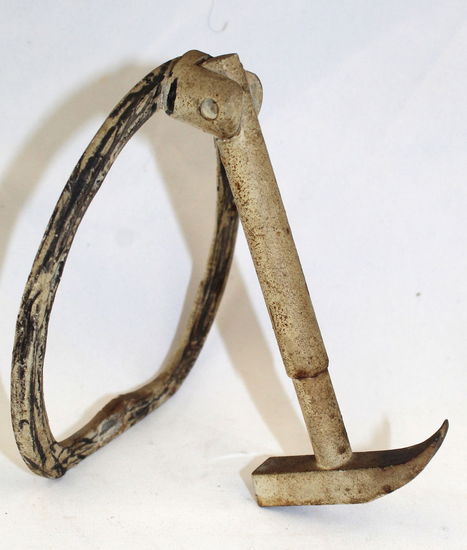 Cast iron hammer figural doorknocker - 5 1/2" tall x 5" wide (1 of 5)