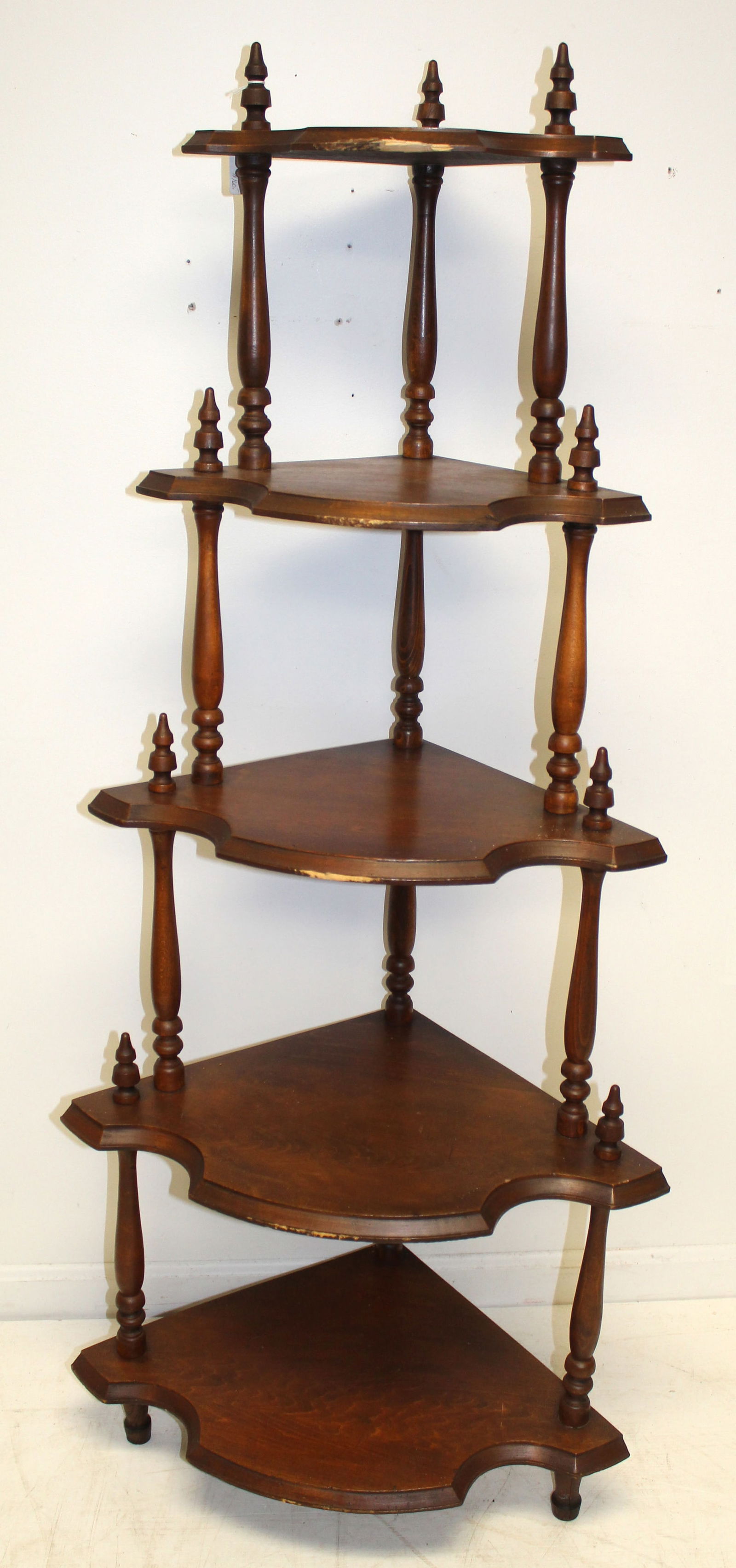 Victorian mahog corner shelf - 57 1/2" tall (1 of 5)