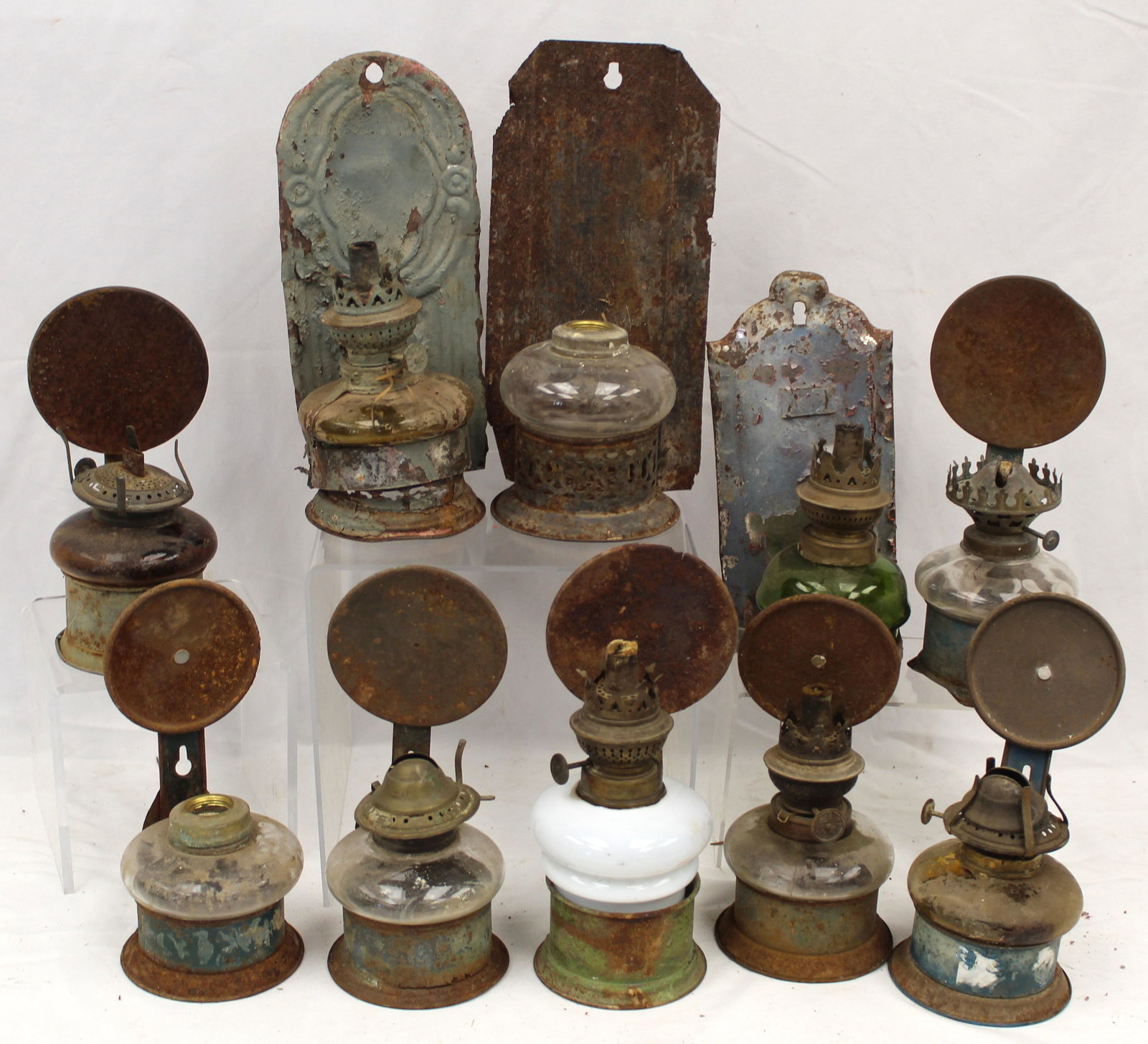 Group of 10 miniature colored oil lamps w painted bases & reflectors: Group of 10 miniature colored oil lamps w painted bases & reflectors