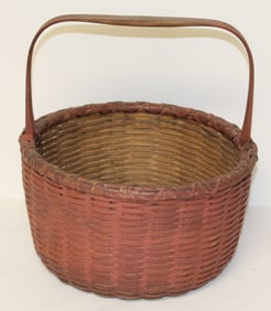 Fixed handled round gathering basket in red paint - 10 1/2"x10 1/2"