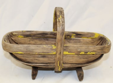 Antique wooden trug w traces of yellow paint - 7" tall x 9 3/4" wide x 5" deep