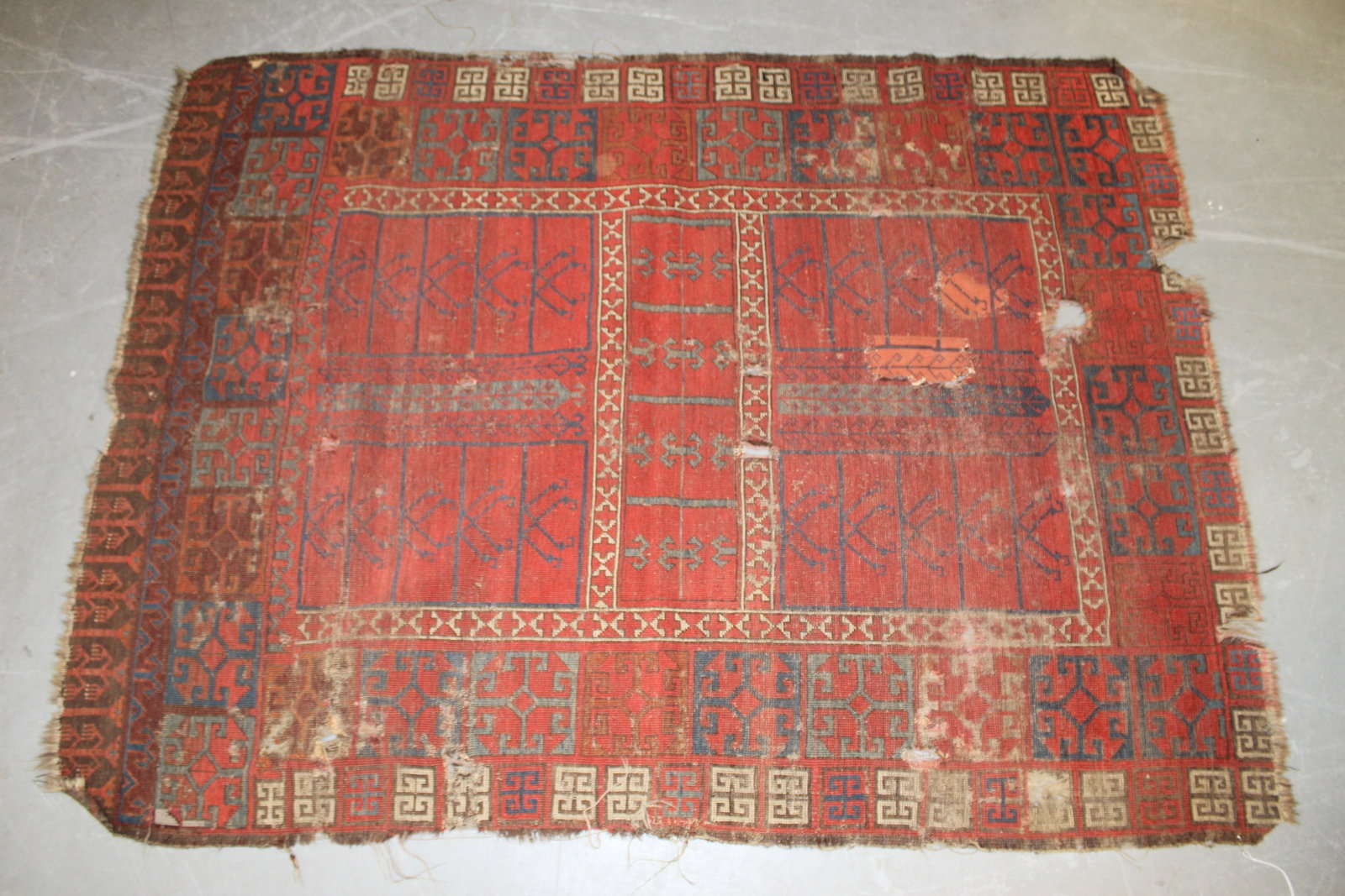 Antique Turkoman Ersari tribal Engsi - as found - well worn - last Q 19thC - 4'7"x6': Antique Turkoman Ersari tribal Engsi - as found - well worn - last Q 19thC - 4'7"x6'