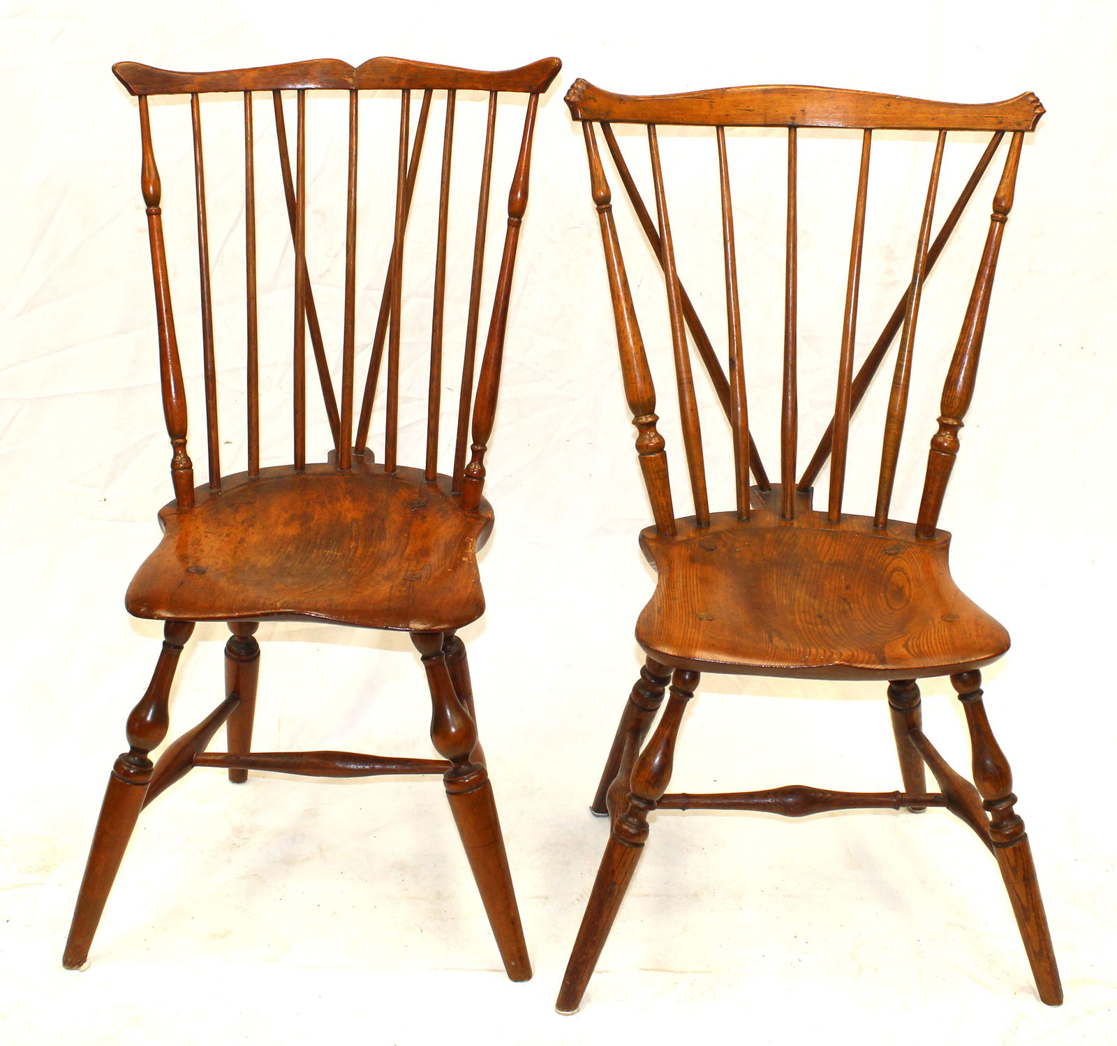 Pair of brace back Windsor sidechairs (1 of 9)