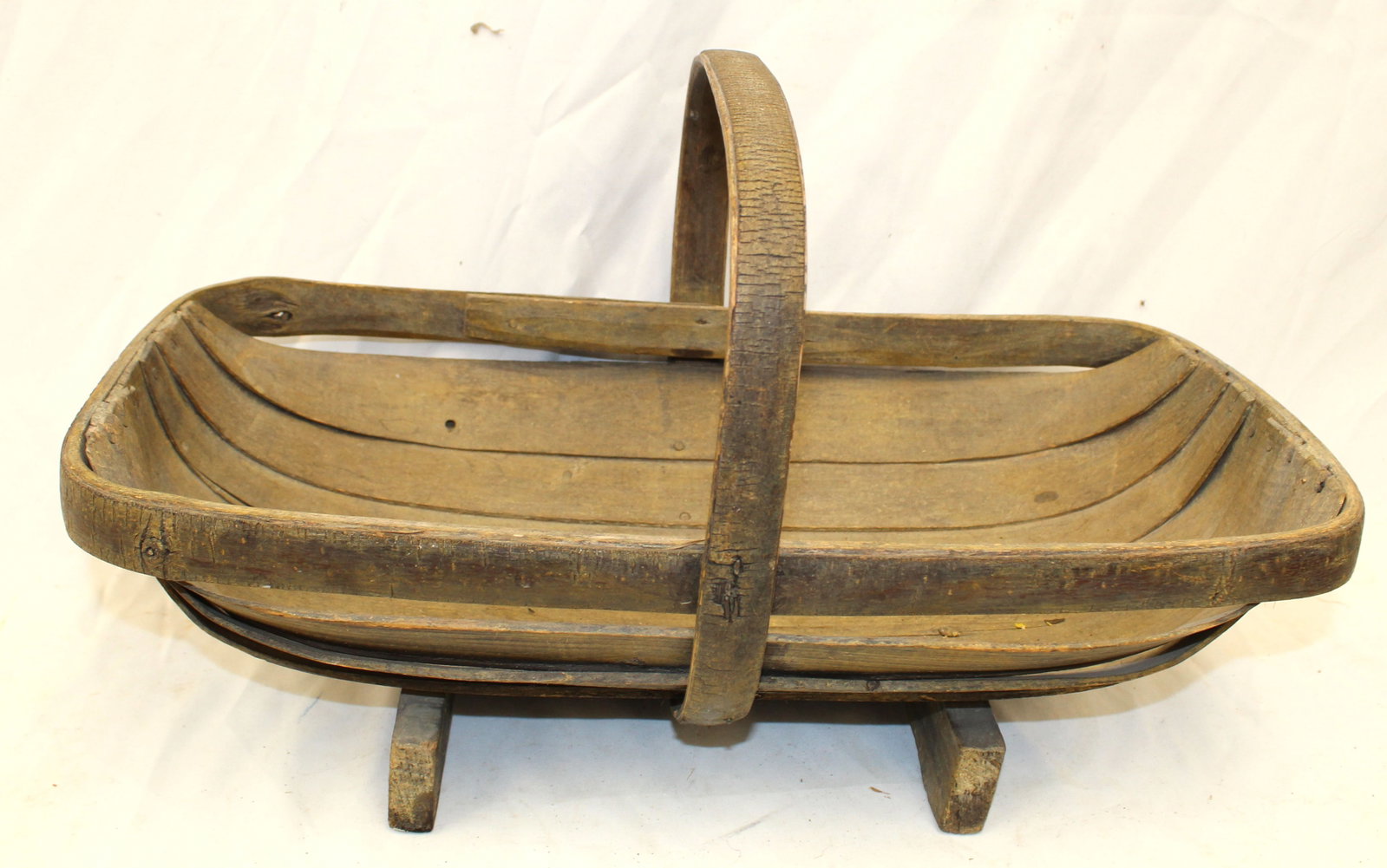 Antique wooden trug - 11" tall x 19 1/2" wide x 10" deep: Antique wooden trug - 11" tall x 19 1/2" wide x 10" deep
