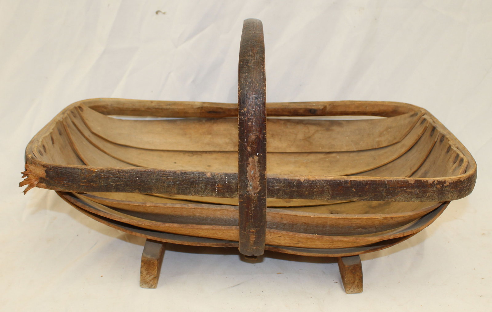 Antique wooden trug - 11" tall x19 1/2" wide x 10" deep: Antique wooden trug - 11" tall x19 1/2" wide x 10" deep
