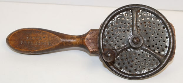 Skillin & Reed antique nutmeg grater pat'd Sept 3, 1867 - 7" long