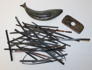 Lot of carved & loose baleen