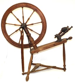 Antique spinning wheel - 39" tall x 36" long